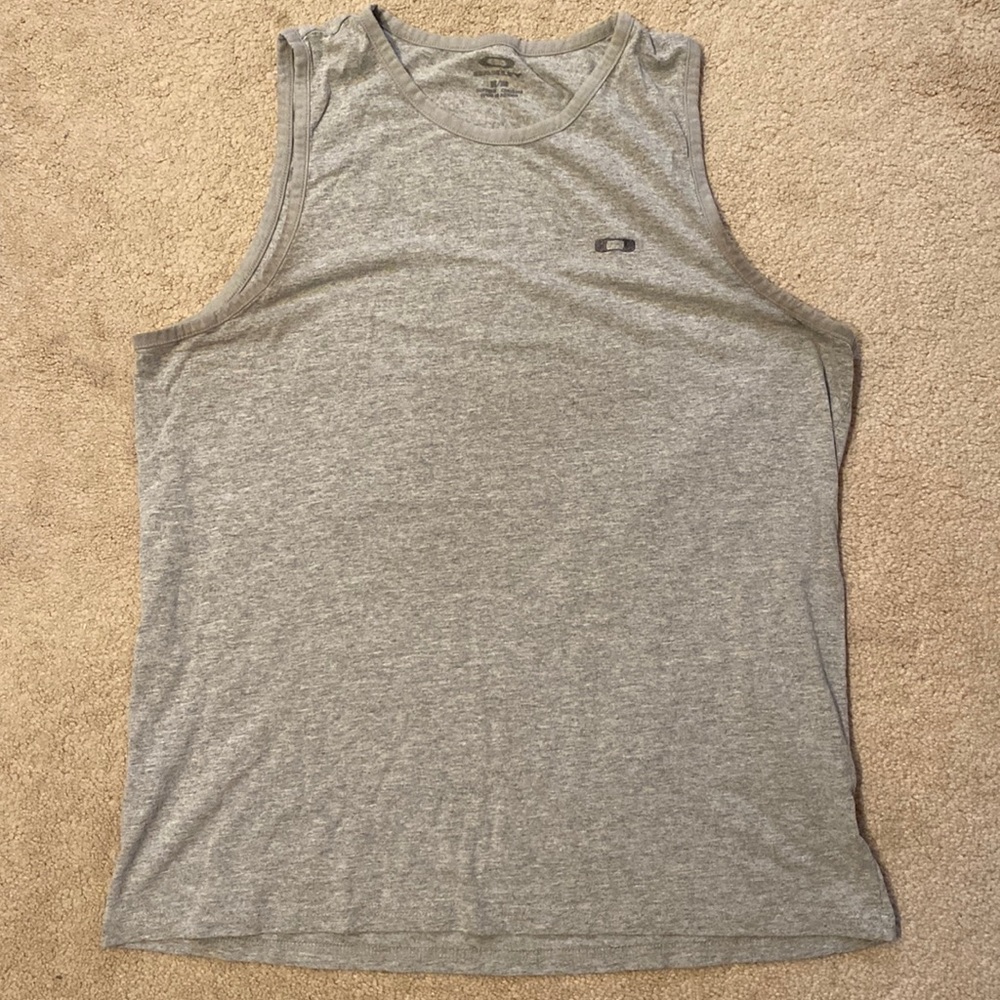 Oakley tank